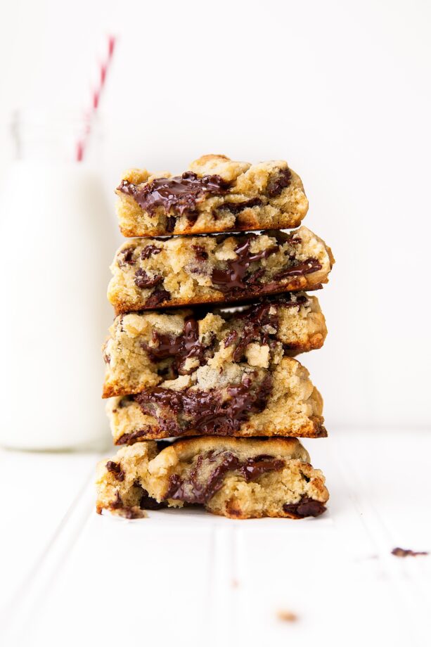 Copycat Levain Bakery Chocolate Chip Cookie | Broma Bakery