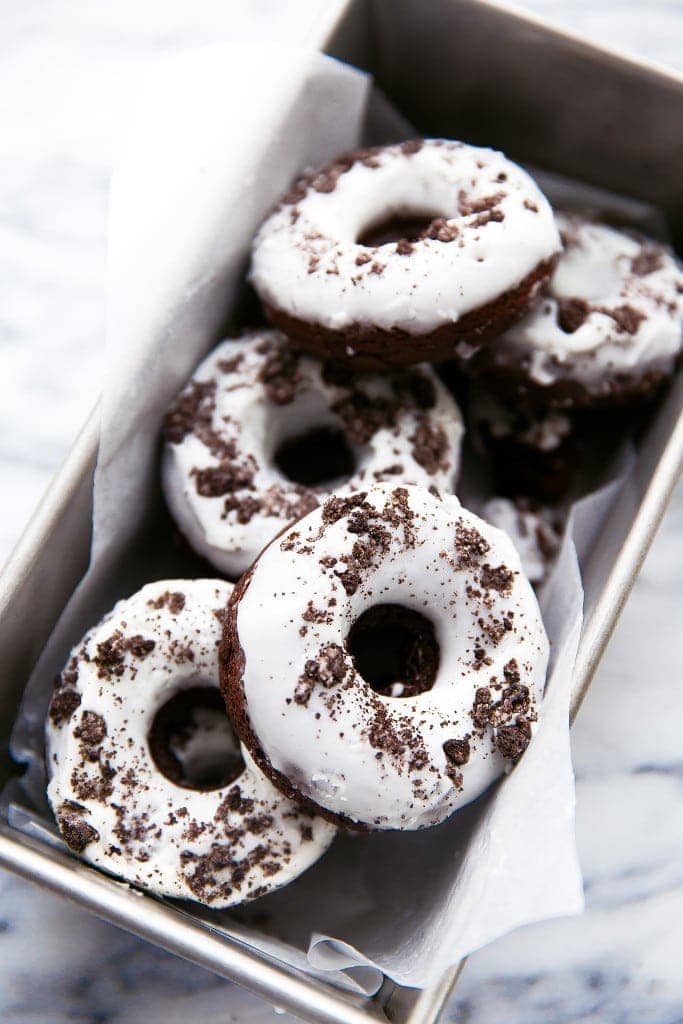 oreo donuts in baking pan