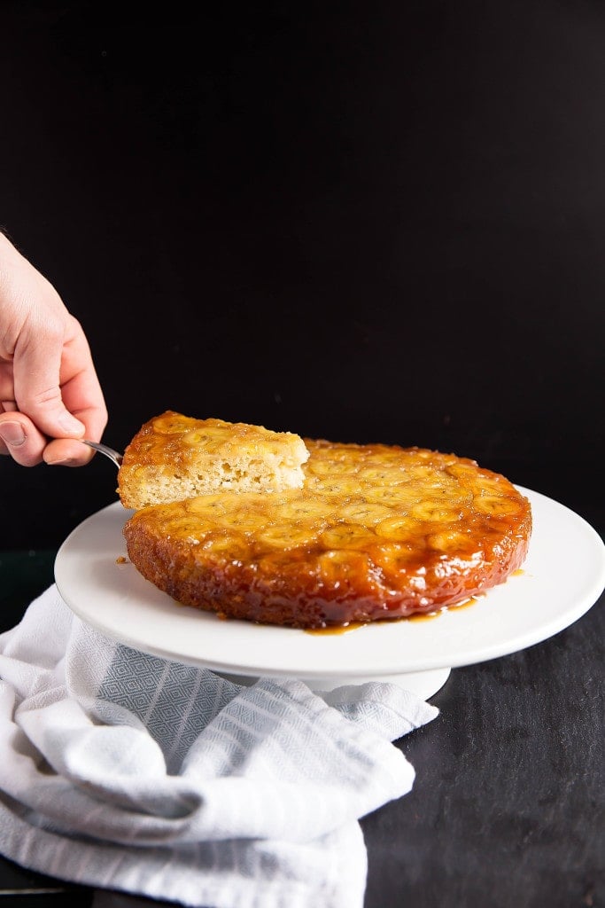 Caramelized Banana Upside Down Cake brings banana bread to a whole new level. Best yet? It takes one bowl and only 1 hour to make!