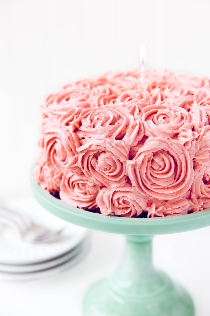 Almond Strawberry Cake with Strawberry Buttercream