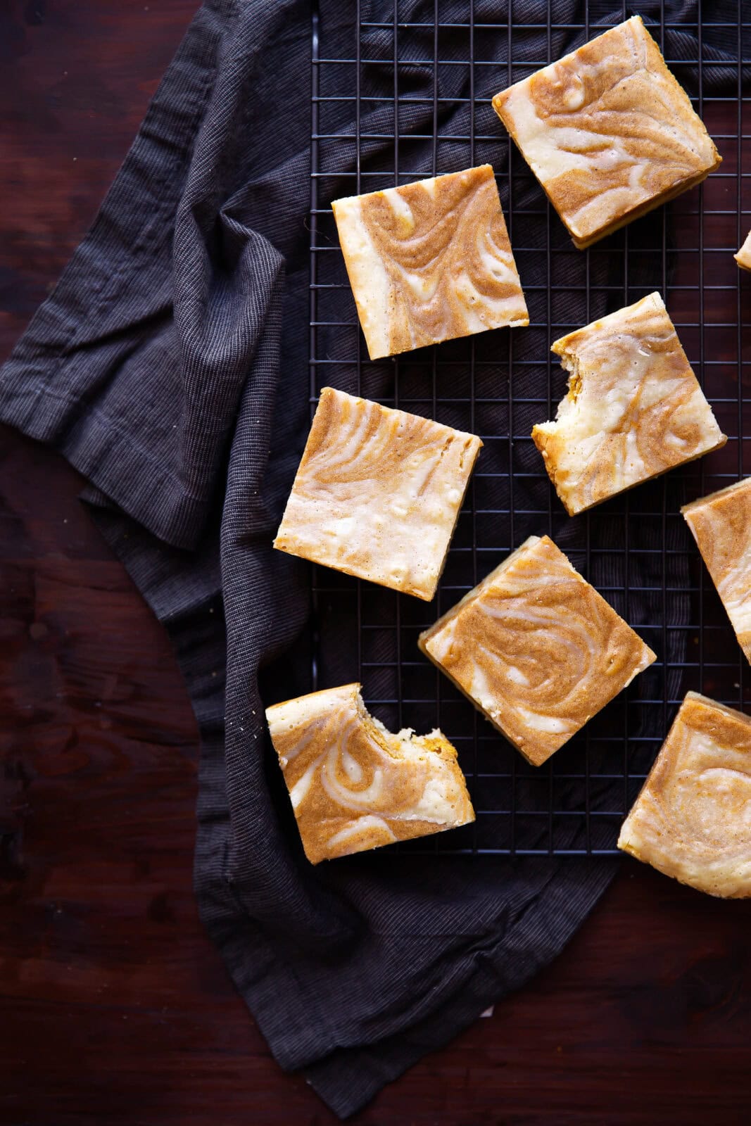 Pumpkin Pie White Chocolate Brownies that taste like brownies, white chocolate fudge, and pumpkin pie had a baby!