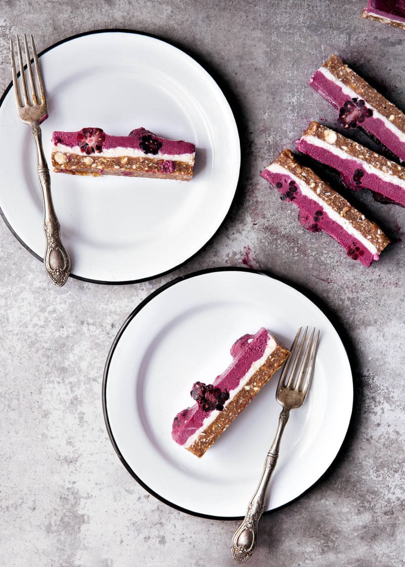 Raw Blackberry Coconut Cashew Slice. Yes it's vegan and paelo and all that good stuff, but more importantly it's DELICIOUS.