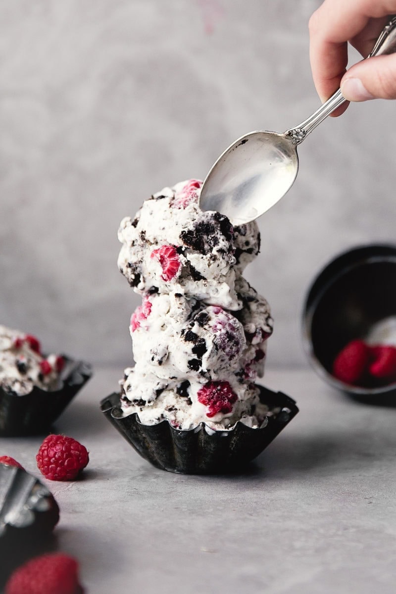 Cookies and Cream Raspberry Ice Cream