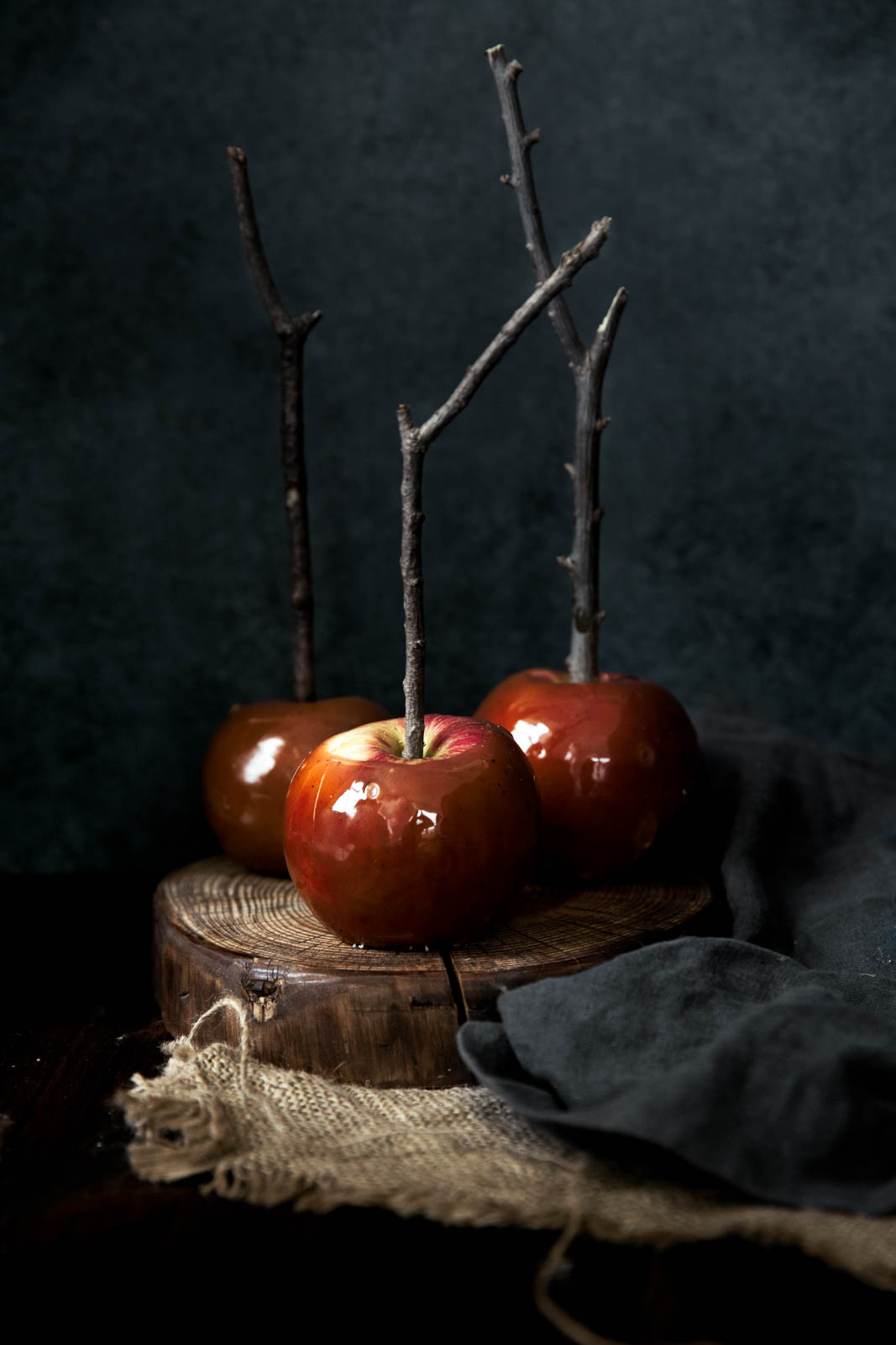 Homemade caramel apples spiked with bourbon and flavored with brown butter... uhm, YES PLEASE?!