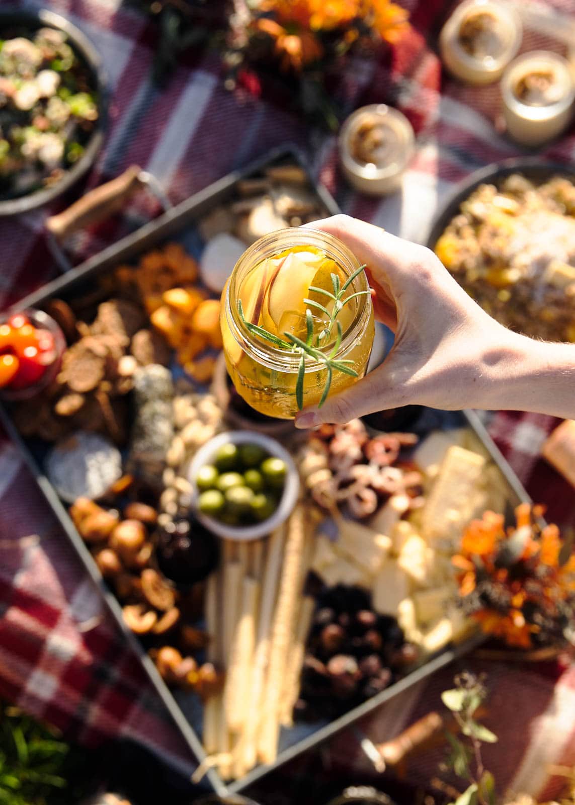 5 tips for hosting a Friendsgiving (with recipes!)