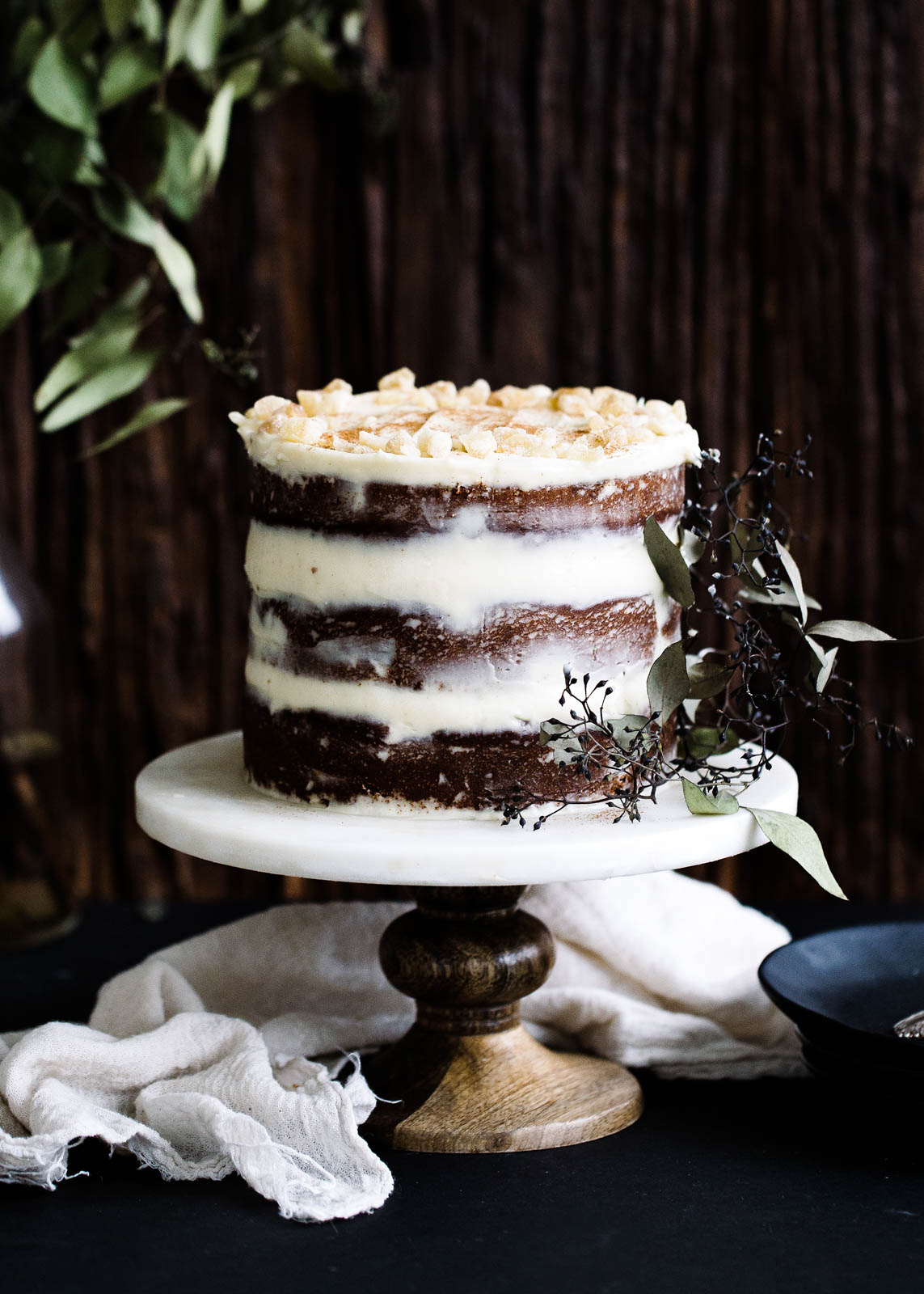 A moist ginger molasses cake with fresh apples and a creamy mascarpone frosting. Talk about fall cake goals!!