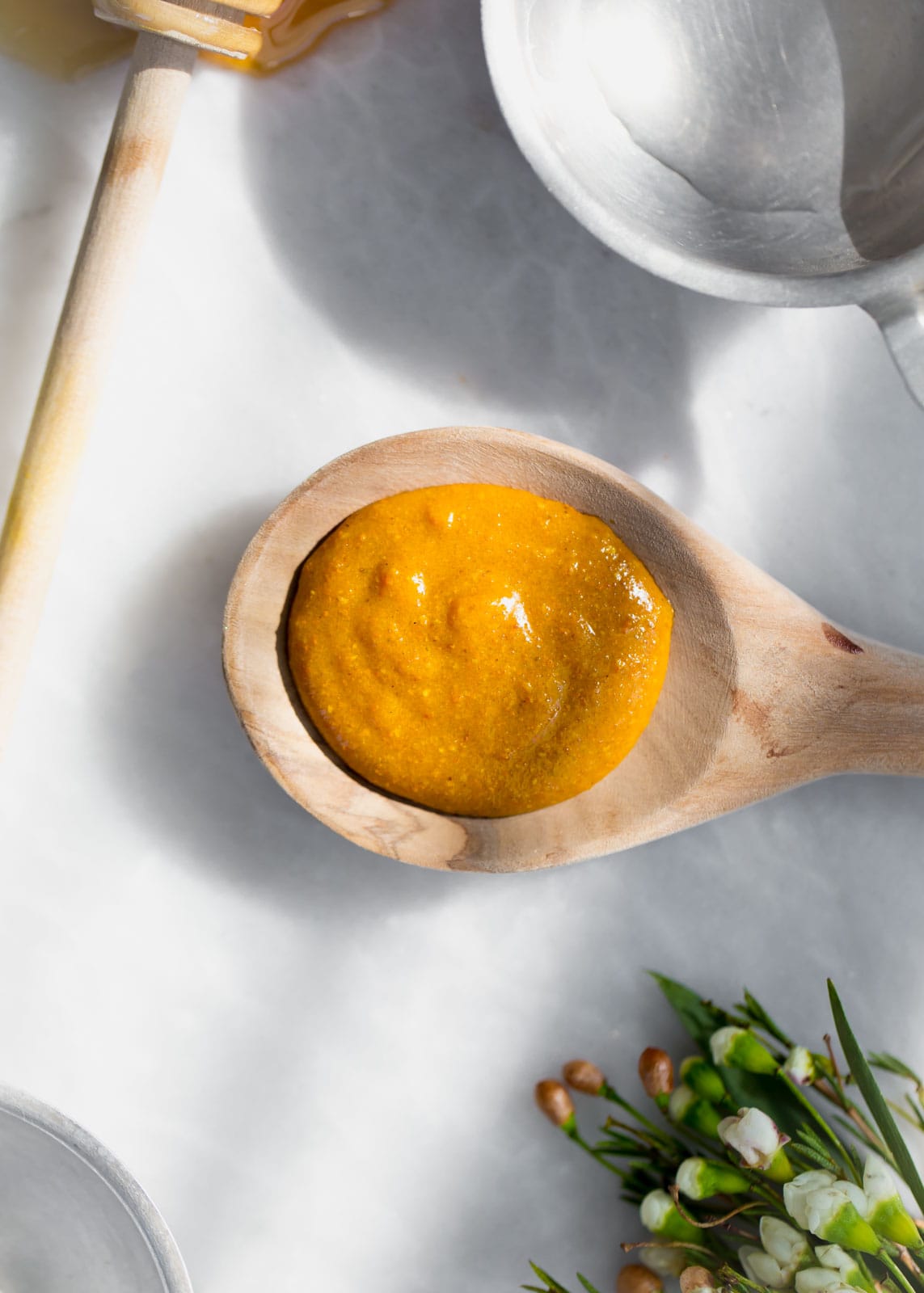 DIY Facemasks perfect for sensitive skin. Restorative Chickpea Turmeric Mask