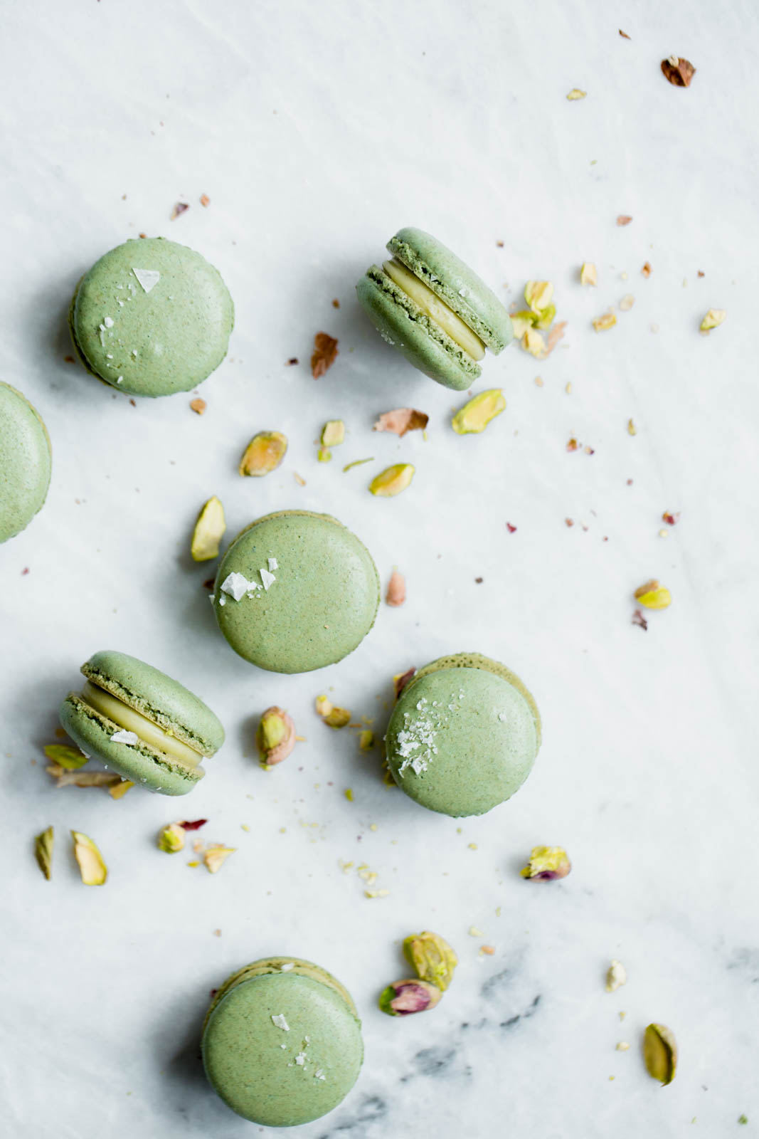 Pistachio macarons with a white chocolate pistachio ganache. Zomg.