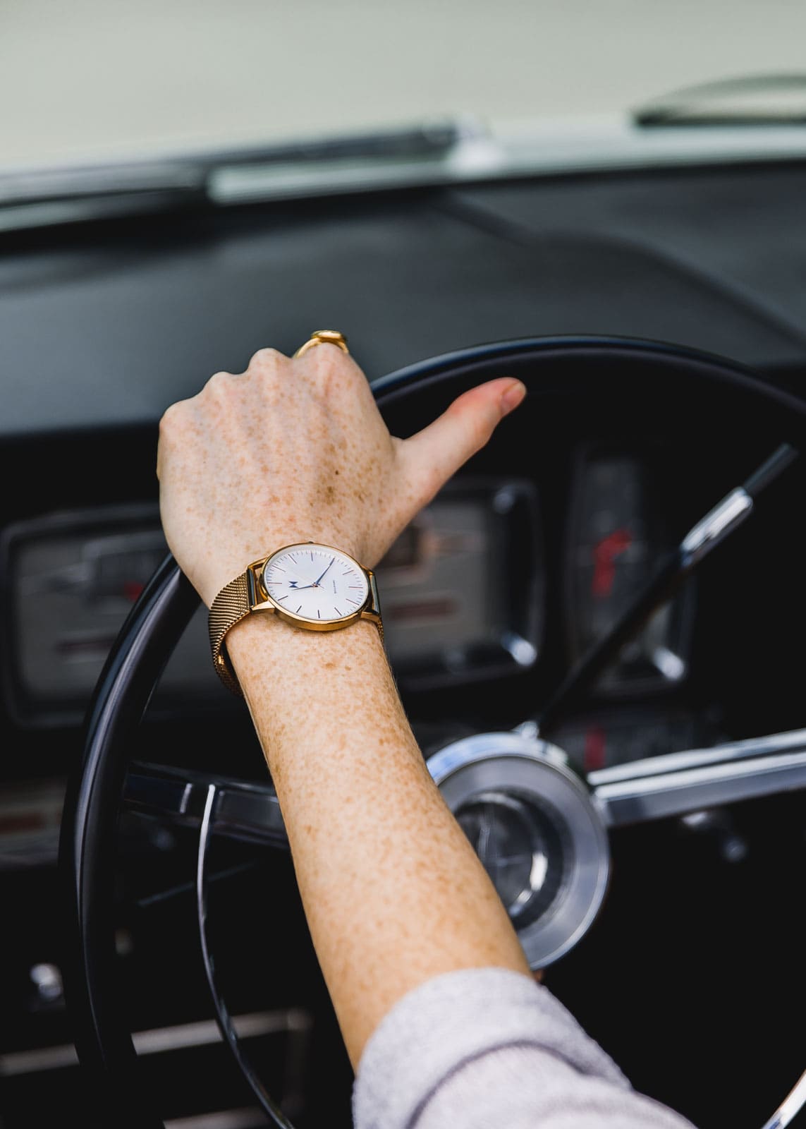 Healthy Road Trip Snacks to keep you full and satisfied all car trip long. 