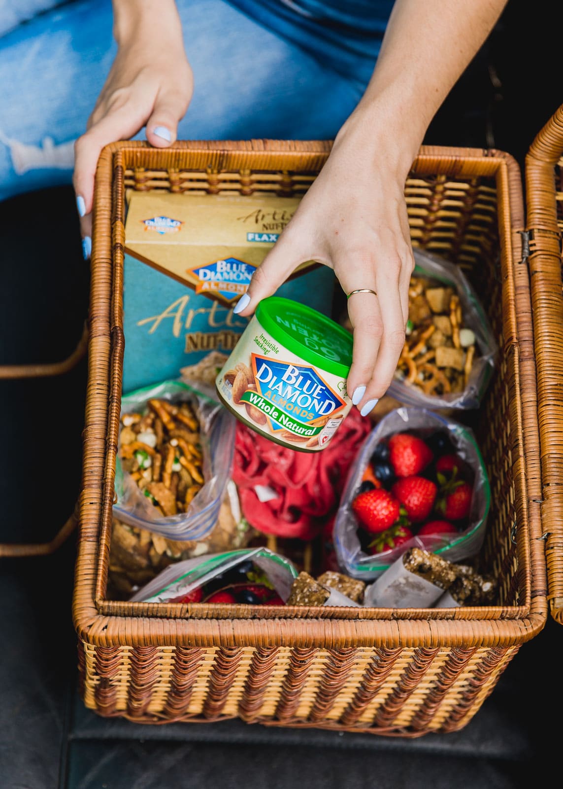 Healthy Road Trip Snacks to keep you full and satisfied all car trip long. 