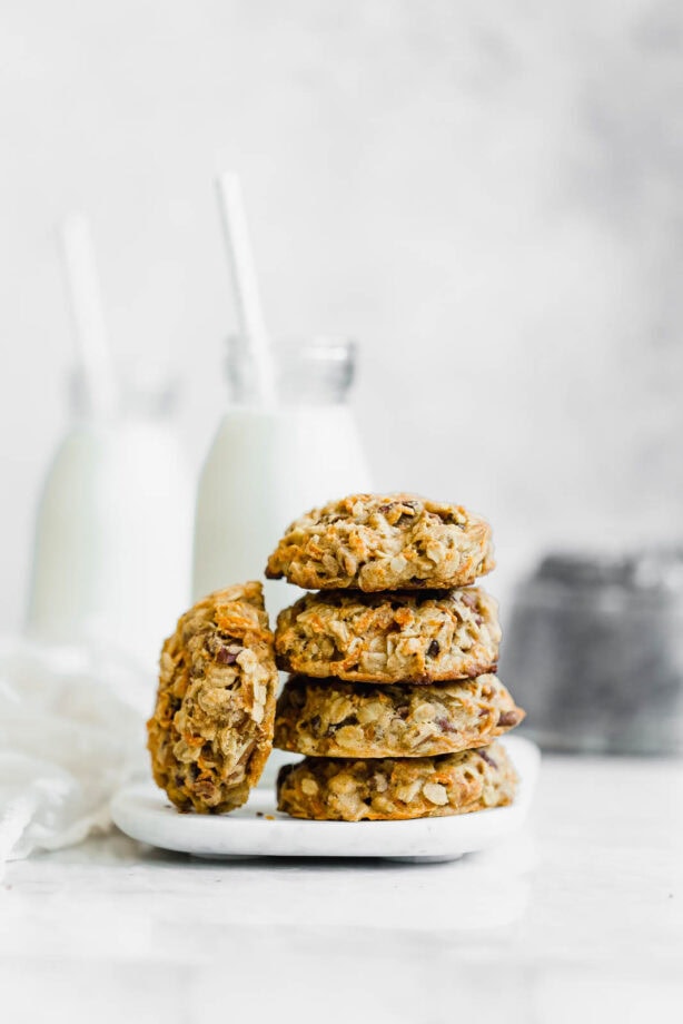 Healthy Carrot Cake Breakfast Cookies. Because you CAN eat cookies for breakfast!