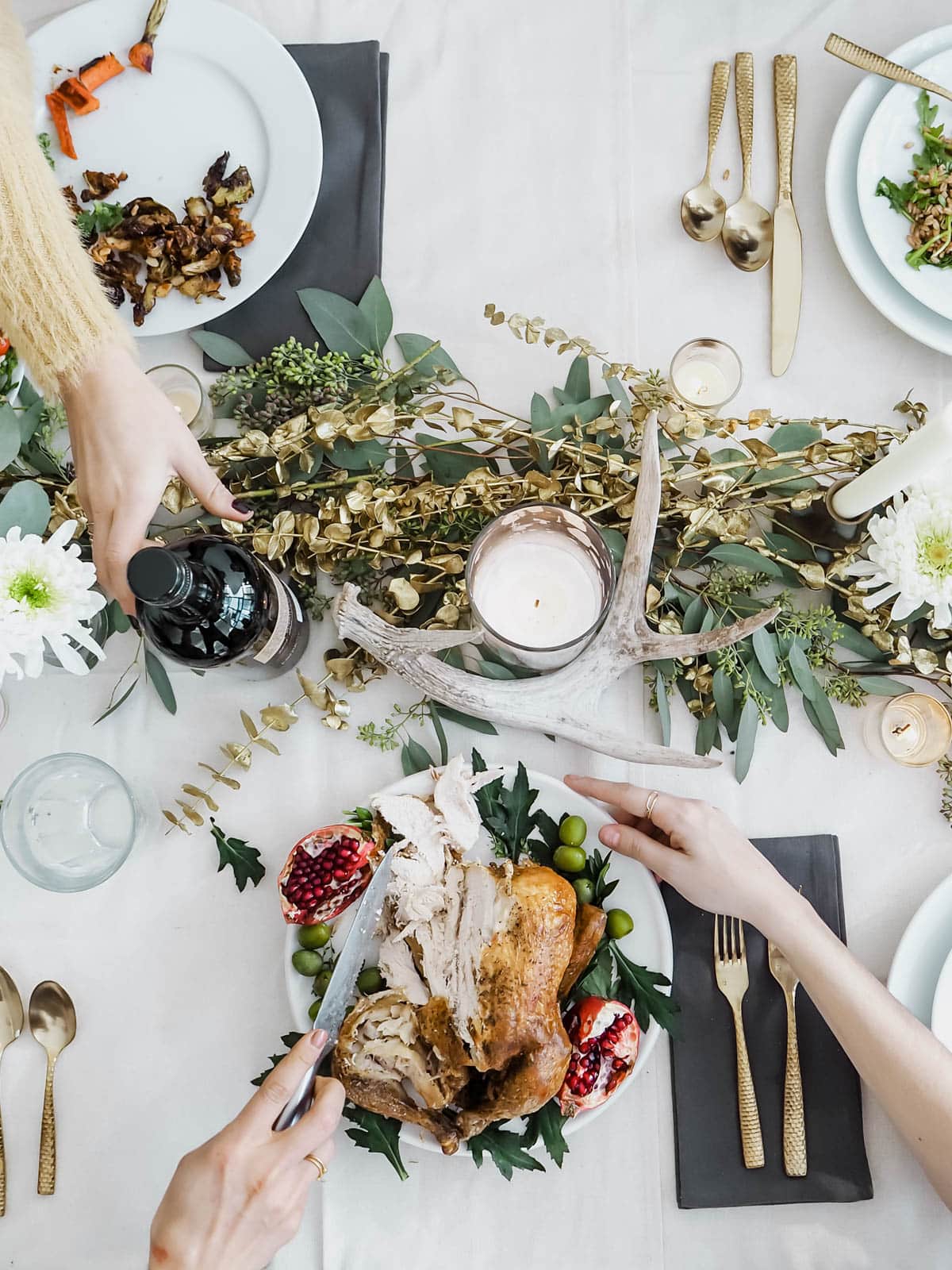 If you didn't Insta it, did it even happen? Here are my top tips for throwing an Instagram Worthy Dinner Party that will have your guests snapping errything