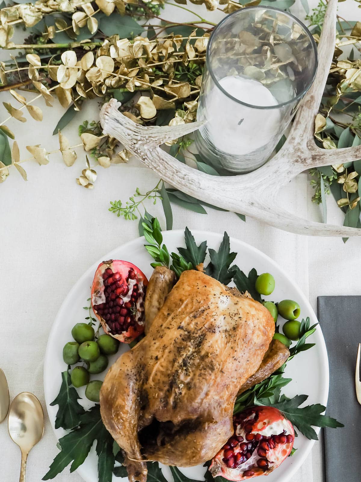 If you didn't Insta it, did it even happen? Here are my top tips for throwing an Instagram Worthy Dinner Party that will have your guests snapping errything