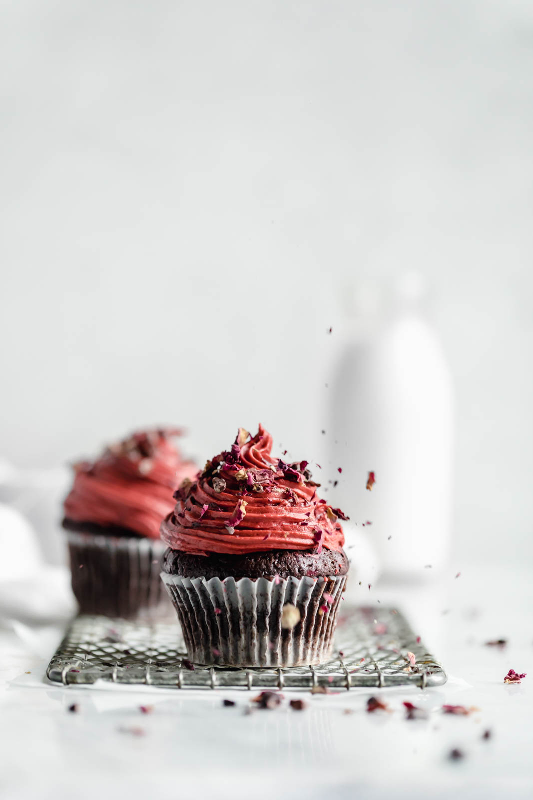 Raspberry Rose Chocolate Cupcakes for Two: one for you, one for your boo. Or two for you, because no one is judging here!