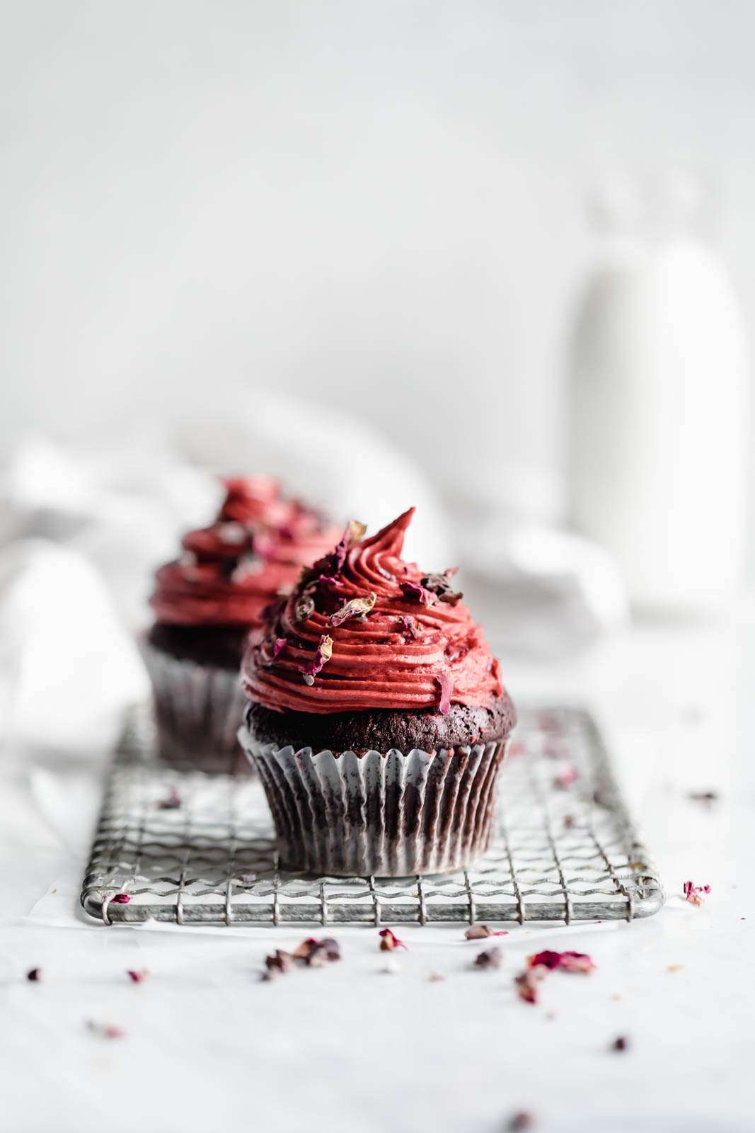Raspberry Rose Chocolate Cupcakes for Two: one for you, one for your boo. Or two for you, because no one is judging here!