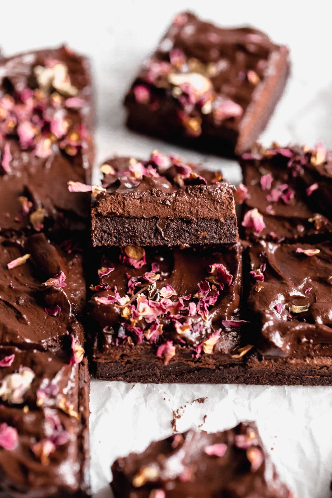 The most epic Raw Vegan Brownies that have this non-vegan questioning EVERYTHING. Bonus: they're gluten free and refined sugar free, too!