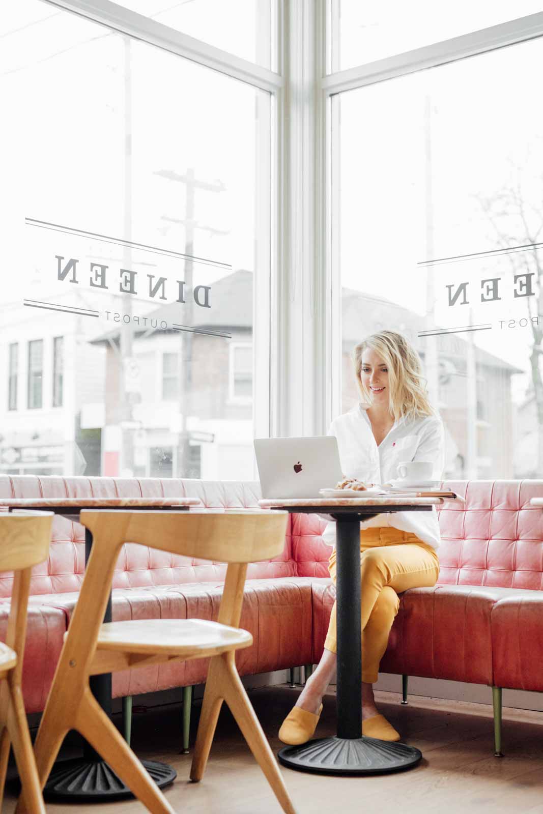 5 Steps You Can Take To Monetize Your Brand Right Now, as told by a blogger, influencer, and small-business owner! Why not make money if your brand if you can? Here's how!