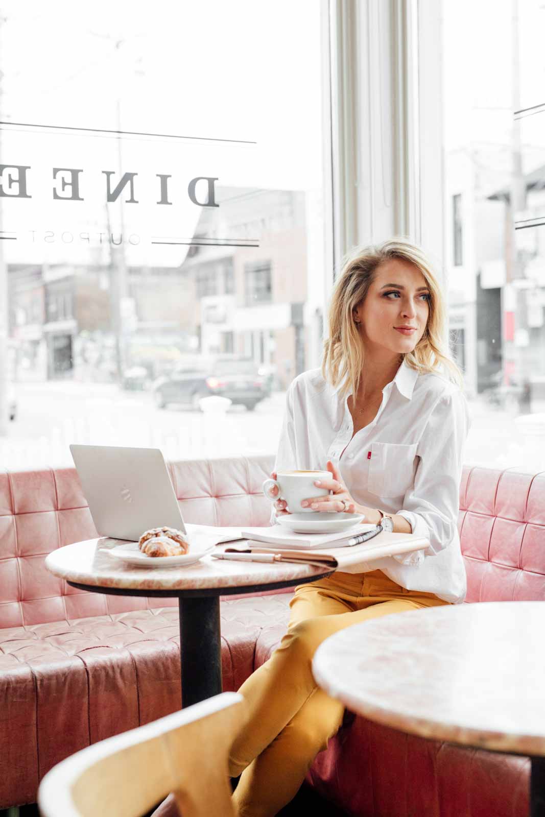 5 Steps You Can Take To Monetize Your Brand Right Now, as told by a blogger, influencer, and small-business owner! Why not make money if your brand if you can? Here's how!