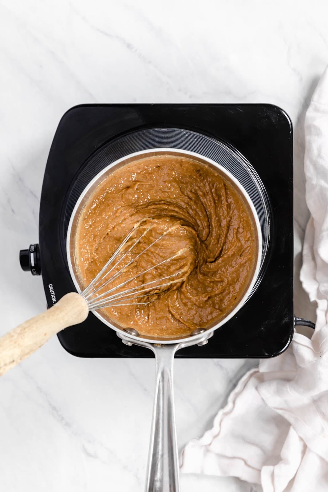 No bake healthy vegan peanut butter chocolate bars made with just 4 ingredients!