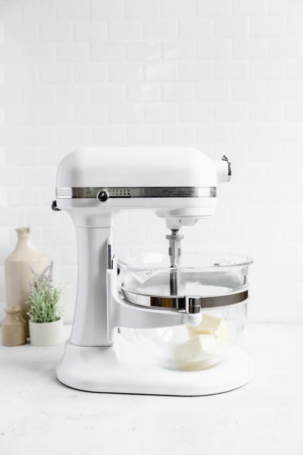 We're getting back to basics, breaking down exactly how to make buttercream frosting. This perfect buttercream frosting will complete any cake or cookie!