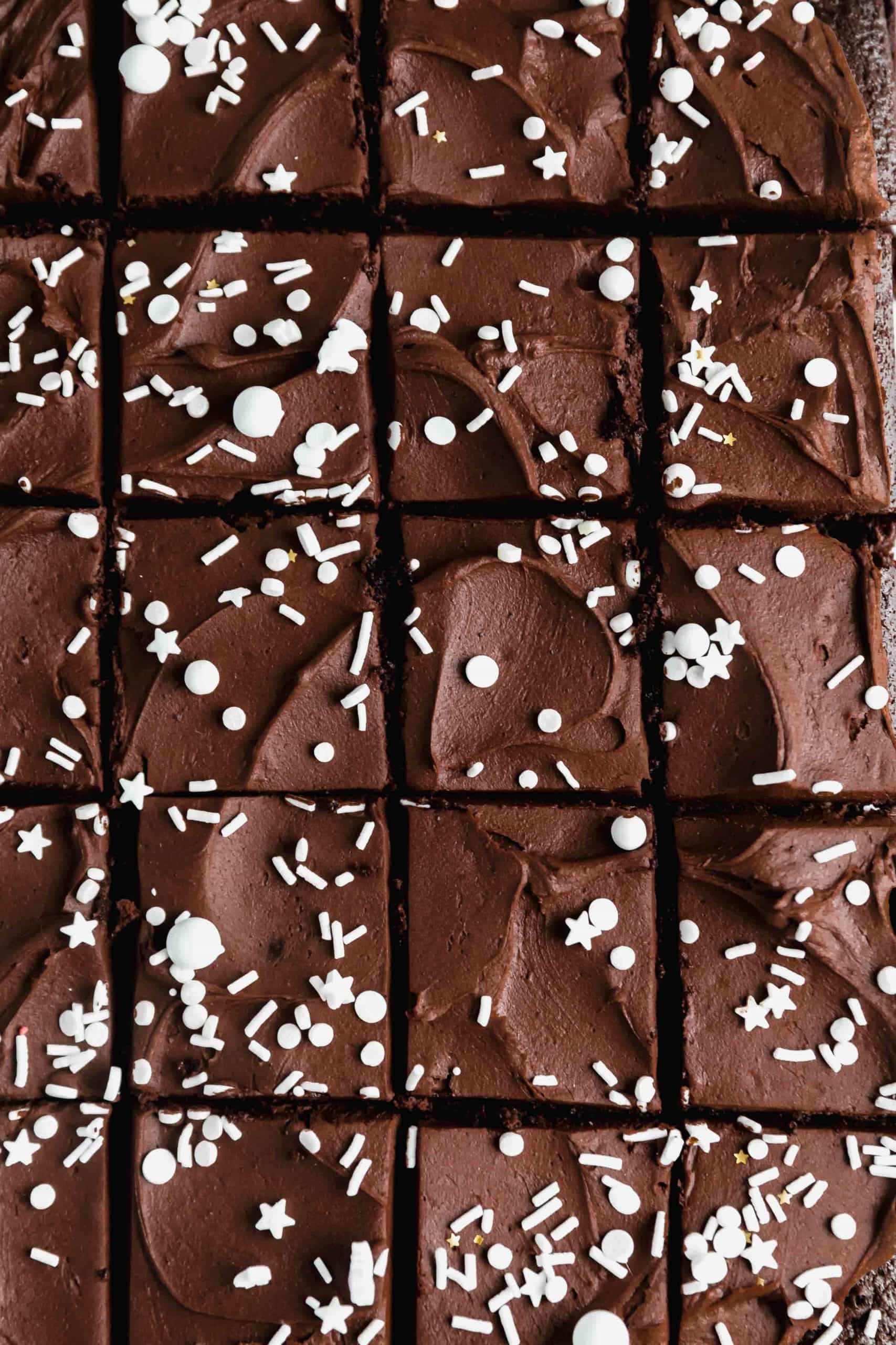 overhead shot of gluten free chocolate cake with chocolate frosting