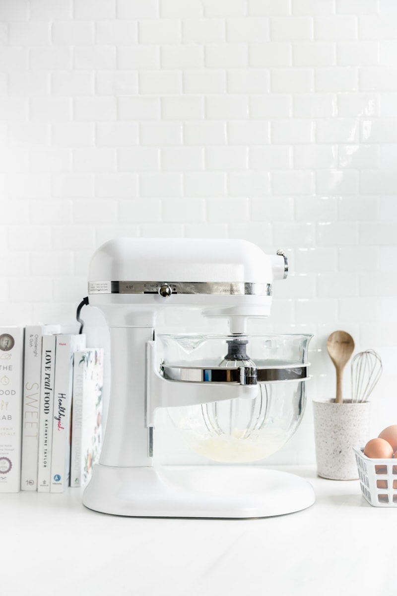 how to make vanilla cake in stand mixer