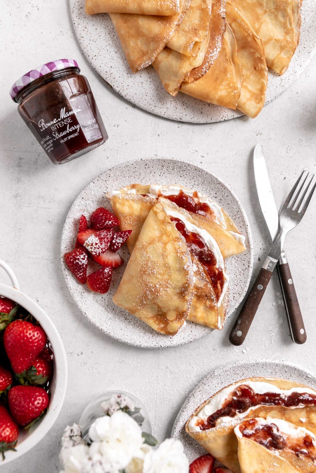strawberry crepes with whipped cream