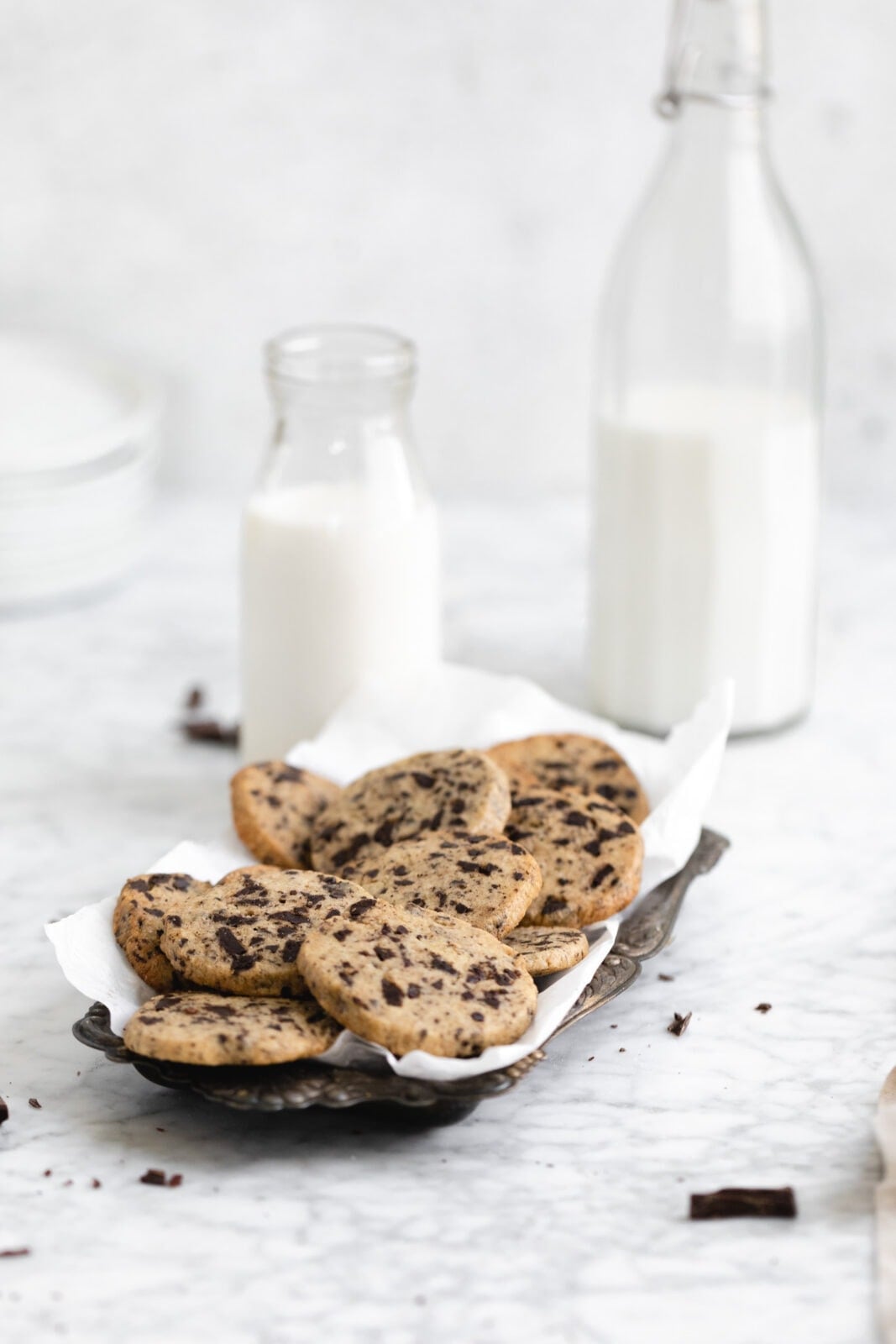 icebox cookies and milk