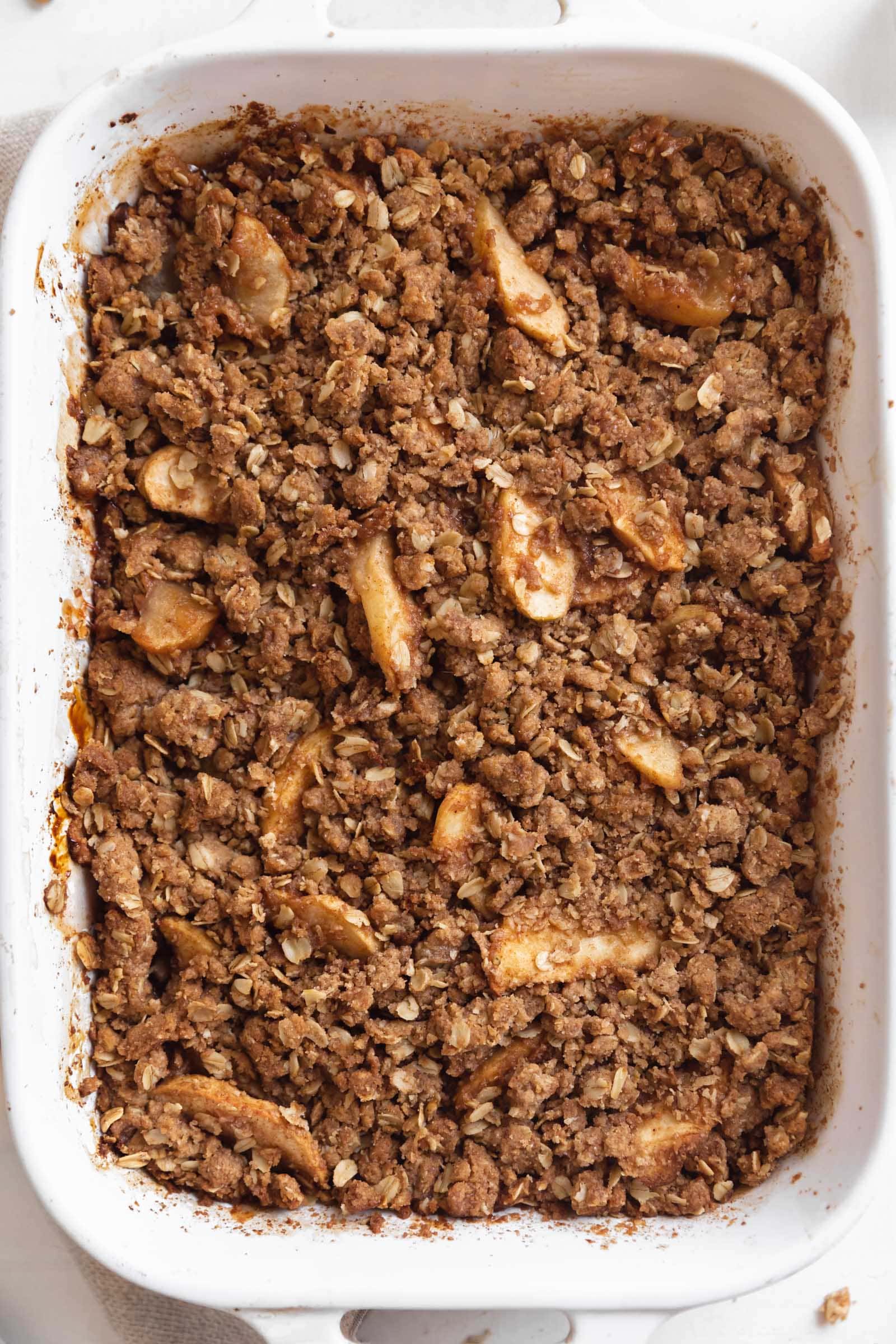 tight shot of apple crisp