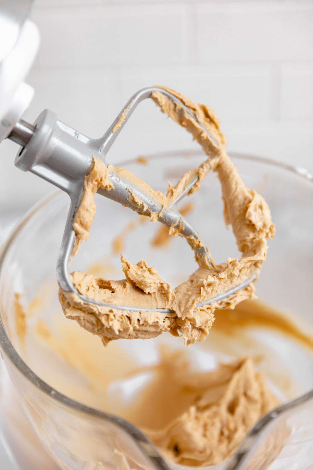 fluffy peanut butter frosting