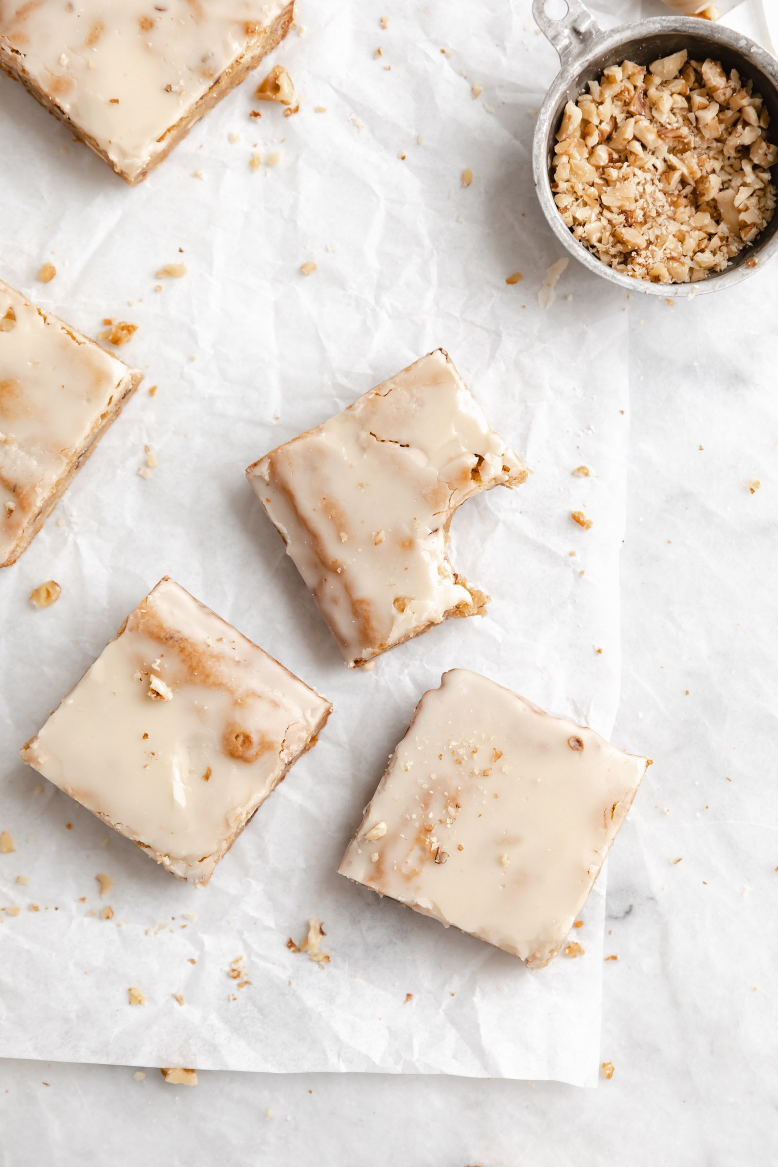 white chocolate nut blondies with maple glaz