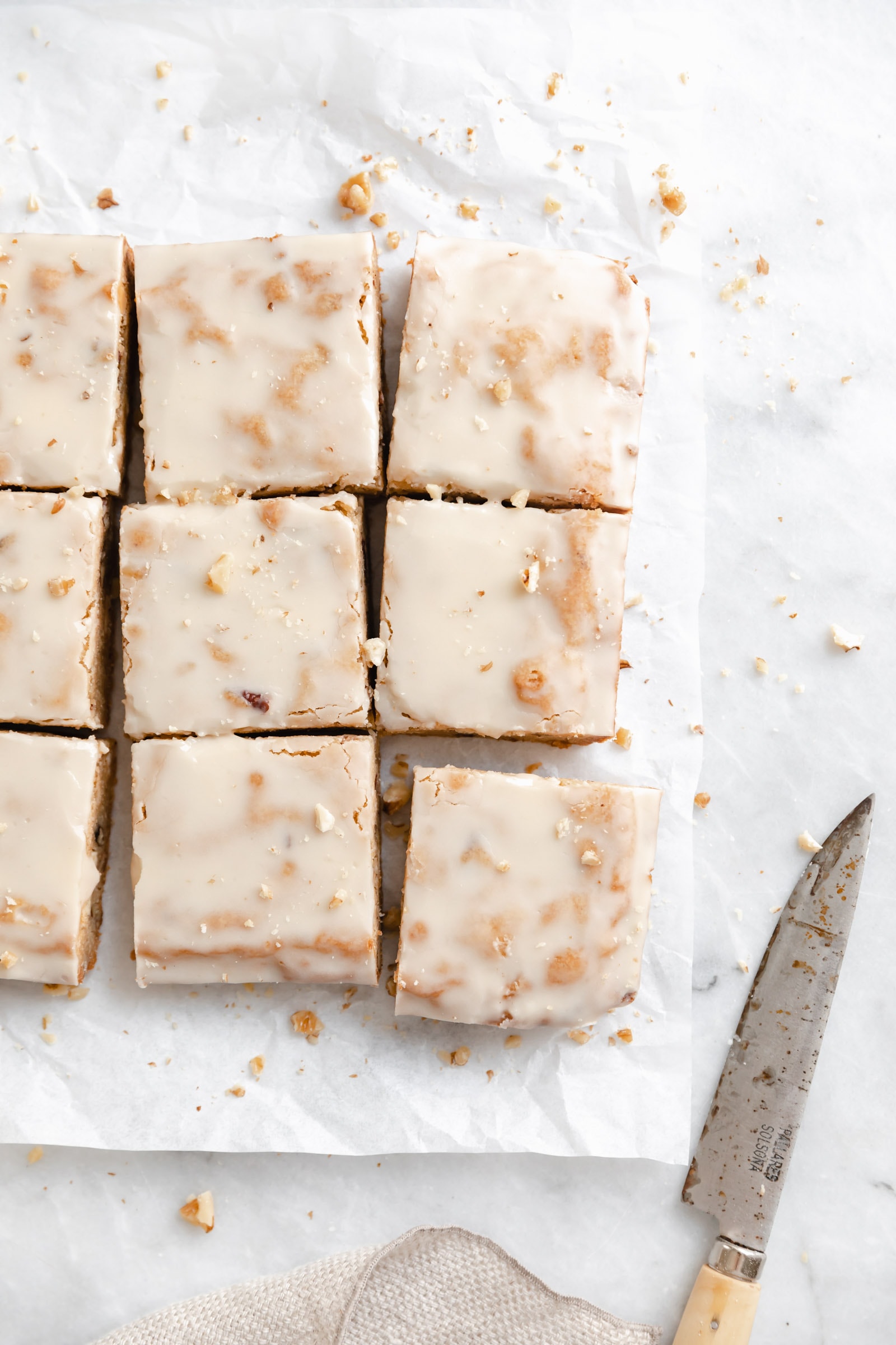maple nut blondies with maple glaze
