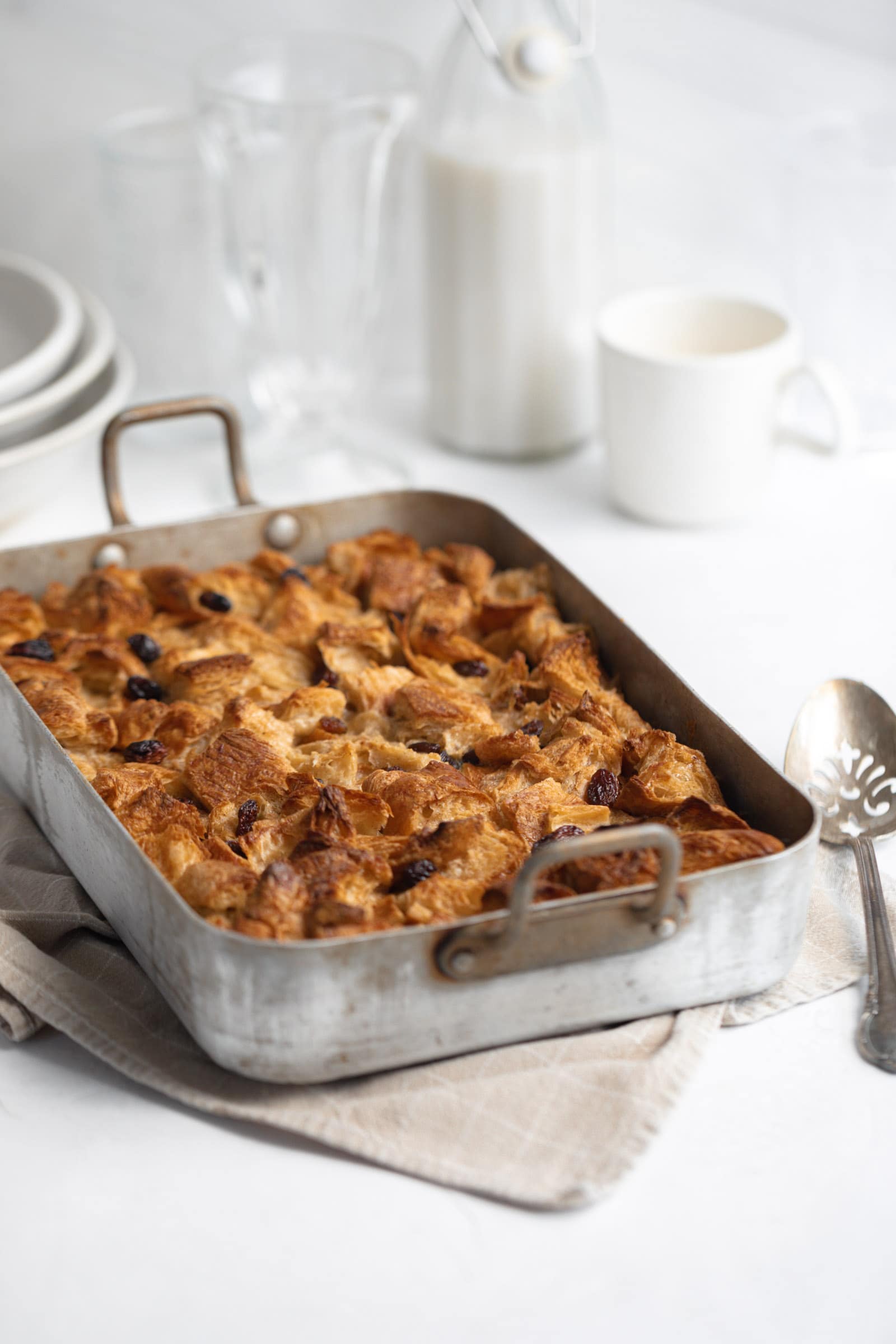 rum raisin bread pudding