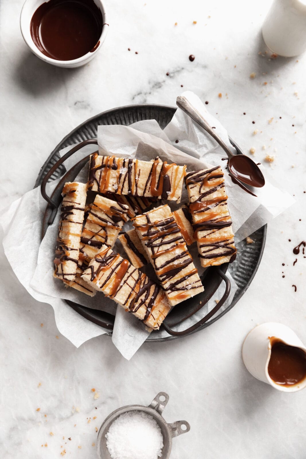 chocolate caramel shortbread bars