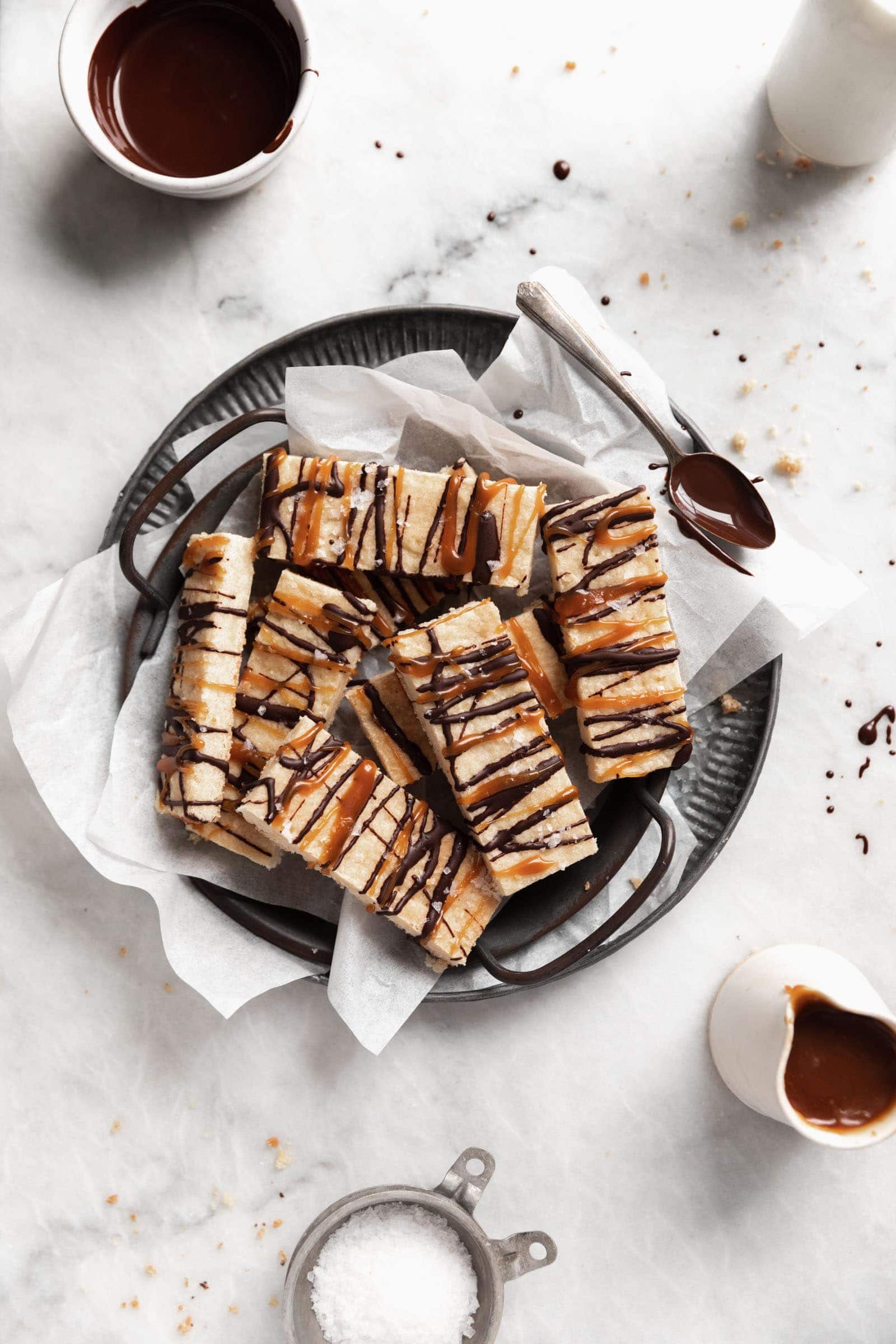 chocolate caramel shortbread bars