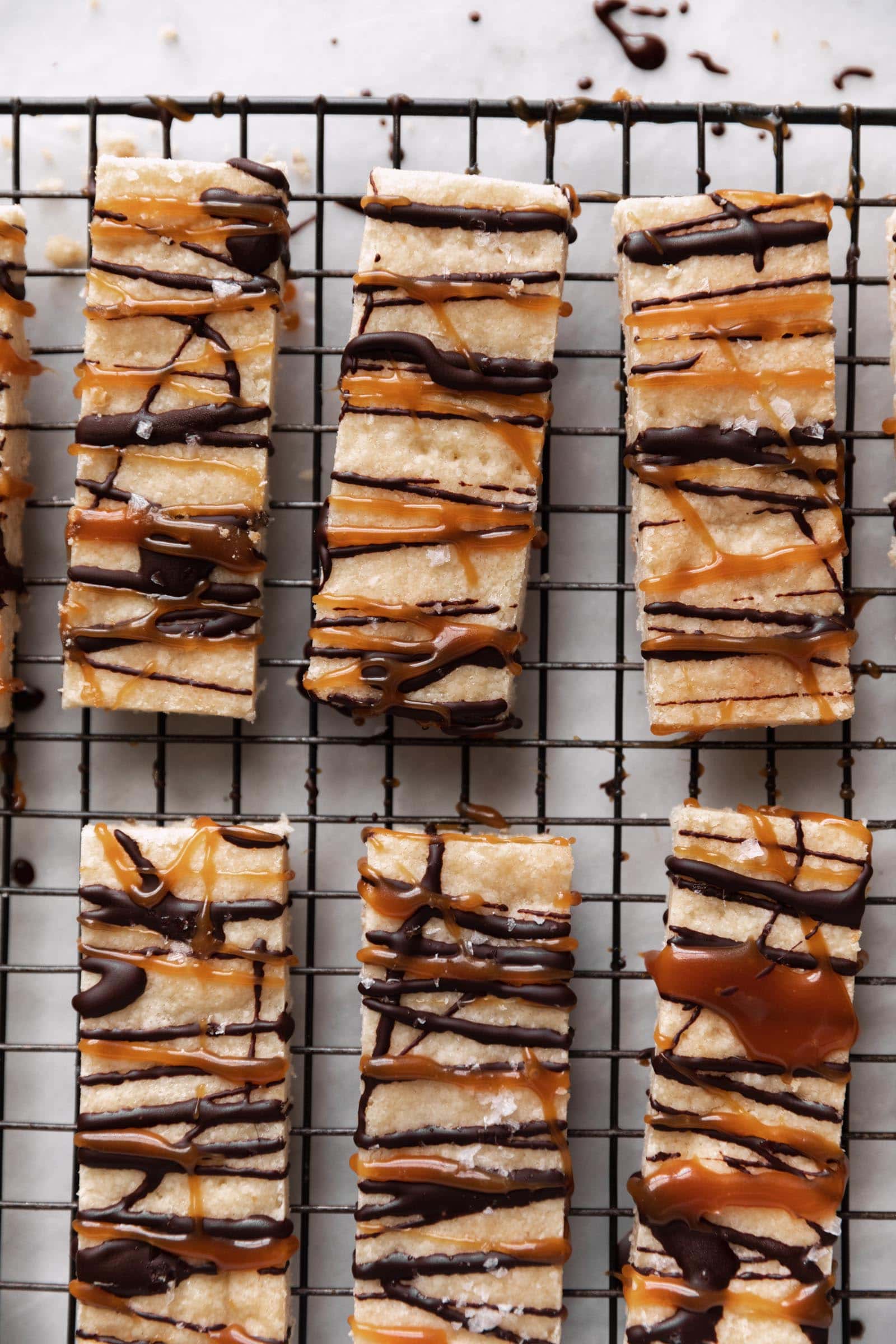 chocolate caramel shortbread bars