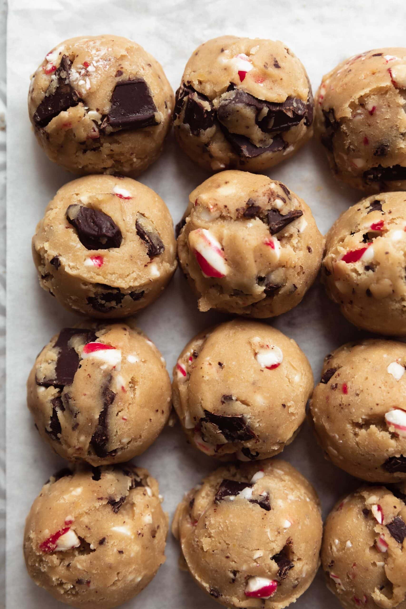 peppermint chocolate chip cookies