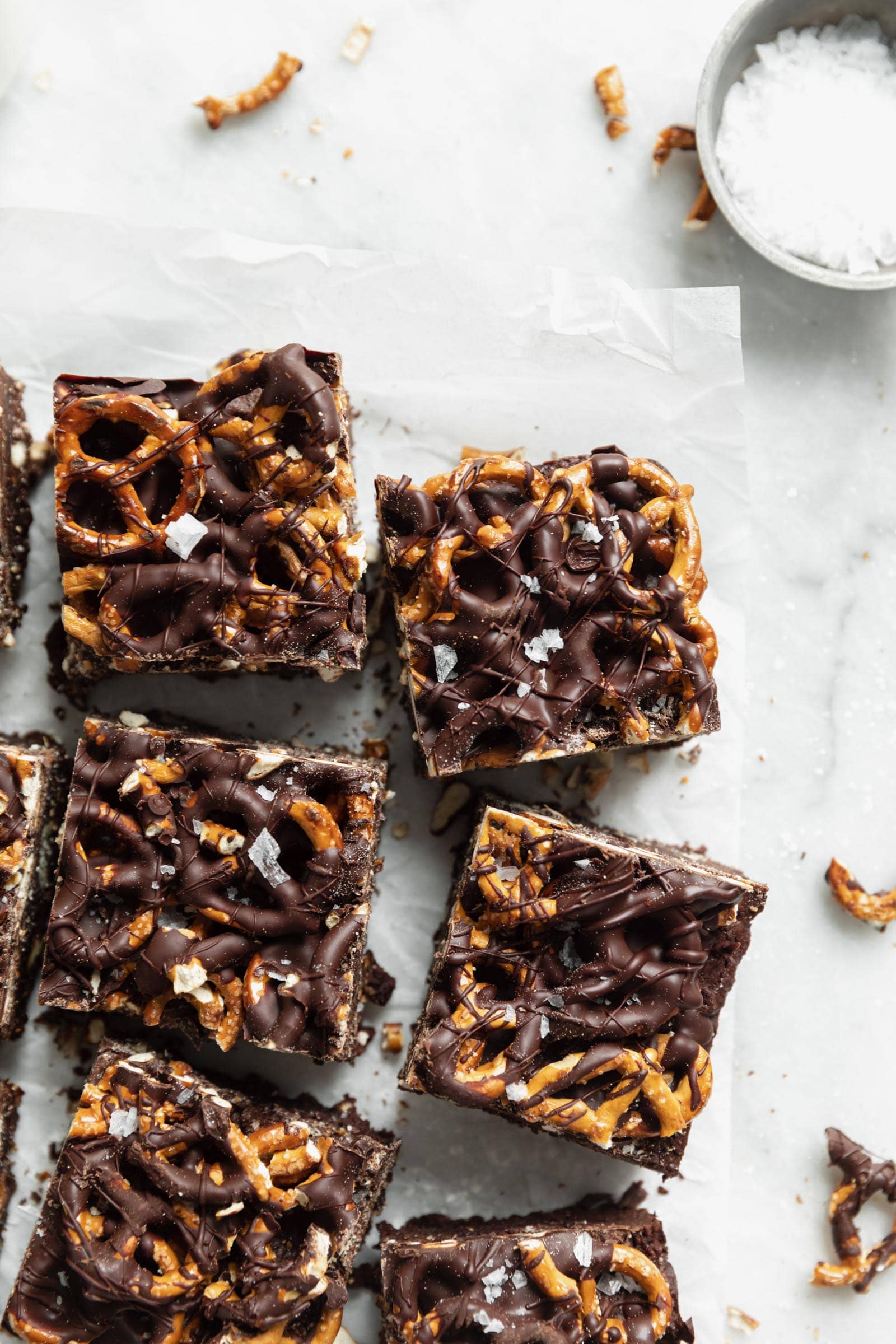 chocolate covered pretzel brownies