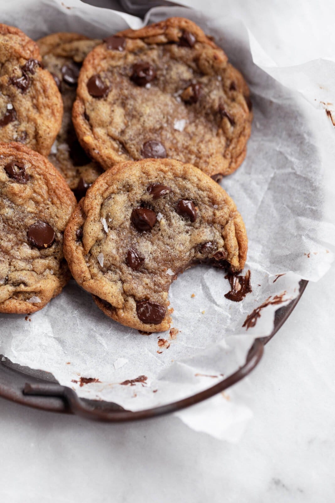 chewy banana chocolate chip cookies