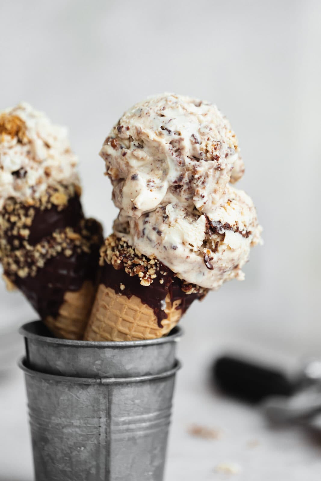 chocolate peanut butter pretzel no churn ice cream in cones