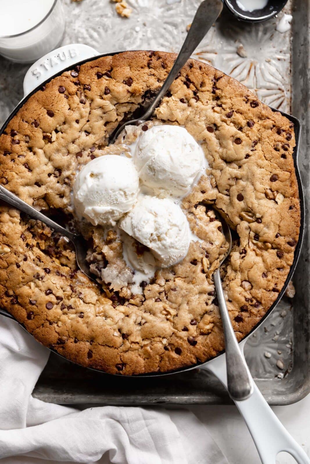 chocolate chip skillet cookie