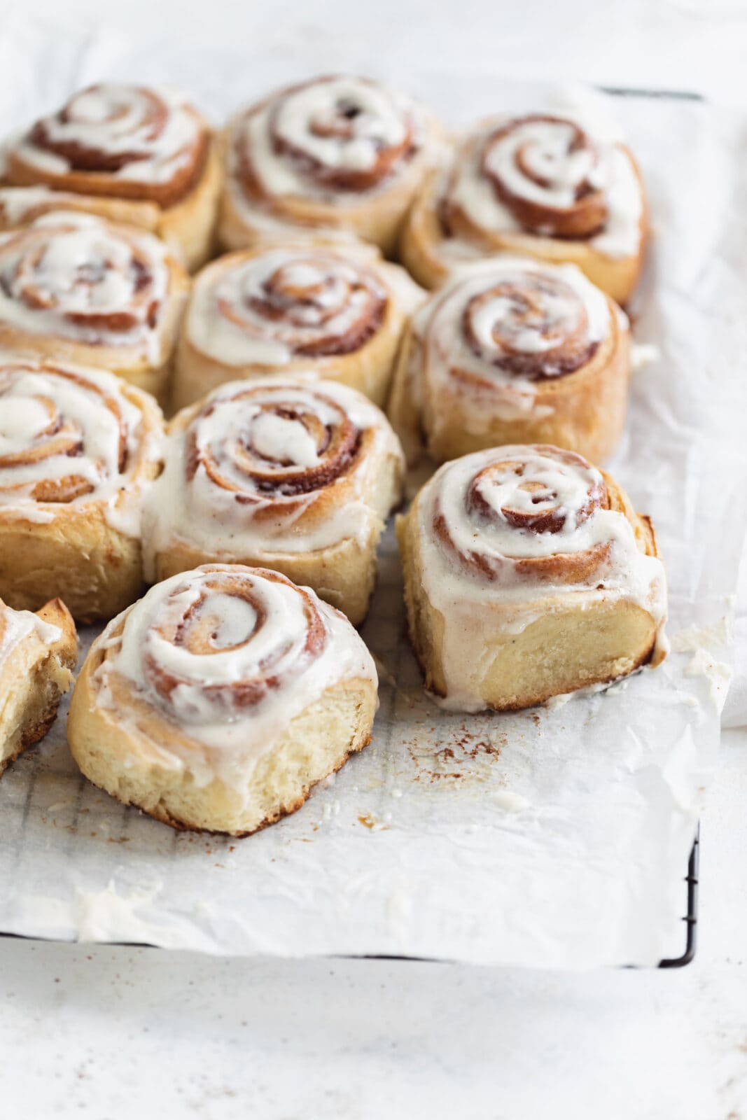 eggnog cinnamon rolls