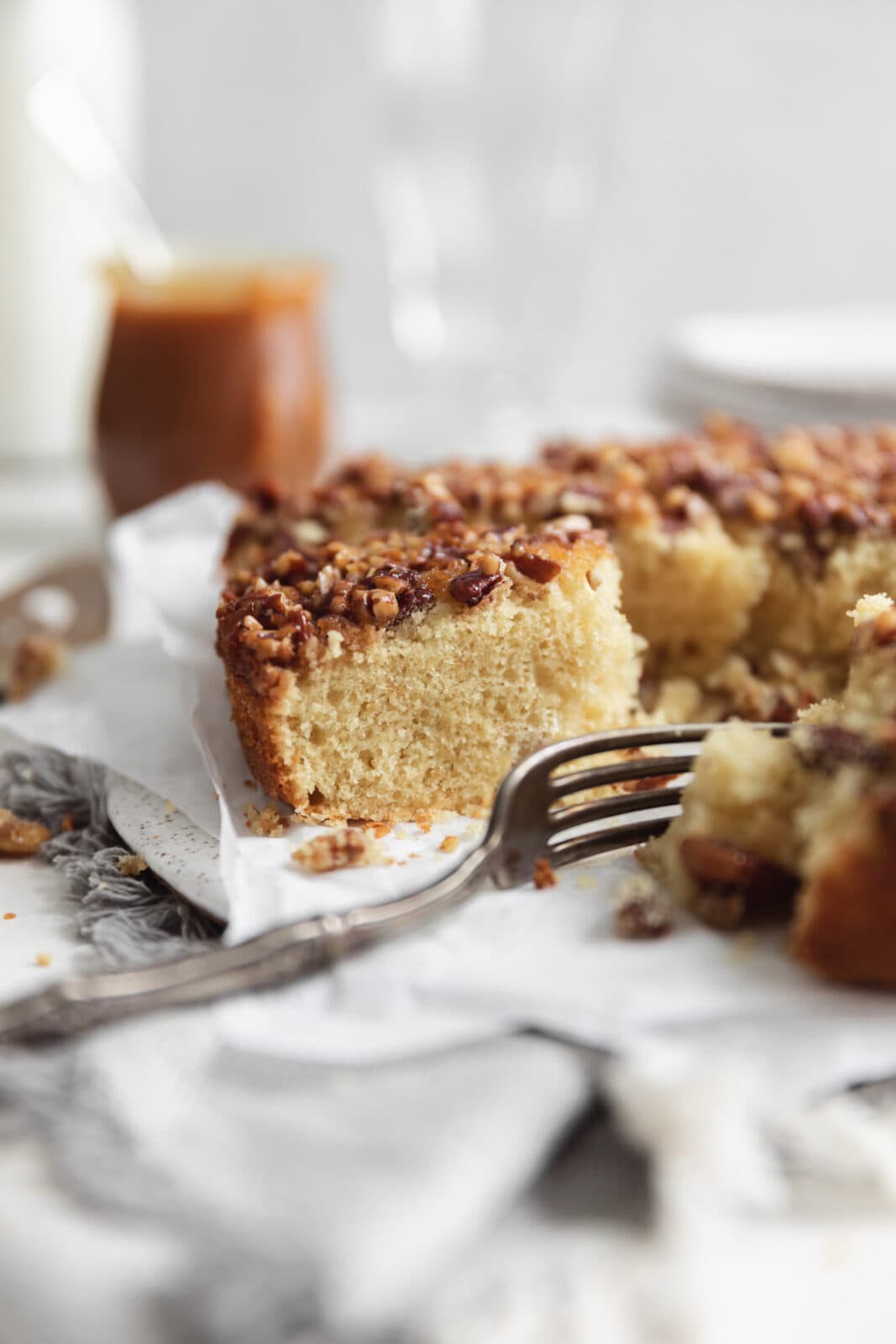 caramel pecan upside down cake