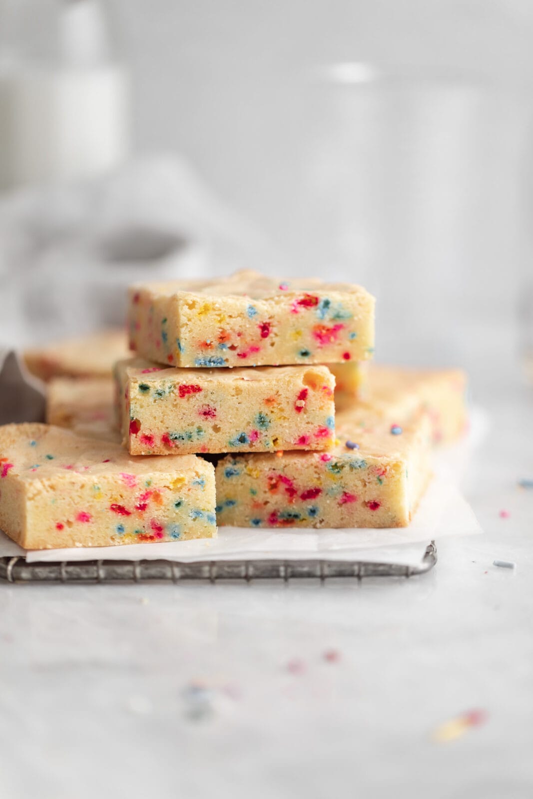 chewy funfetti blondies