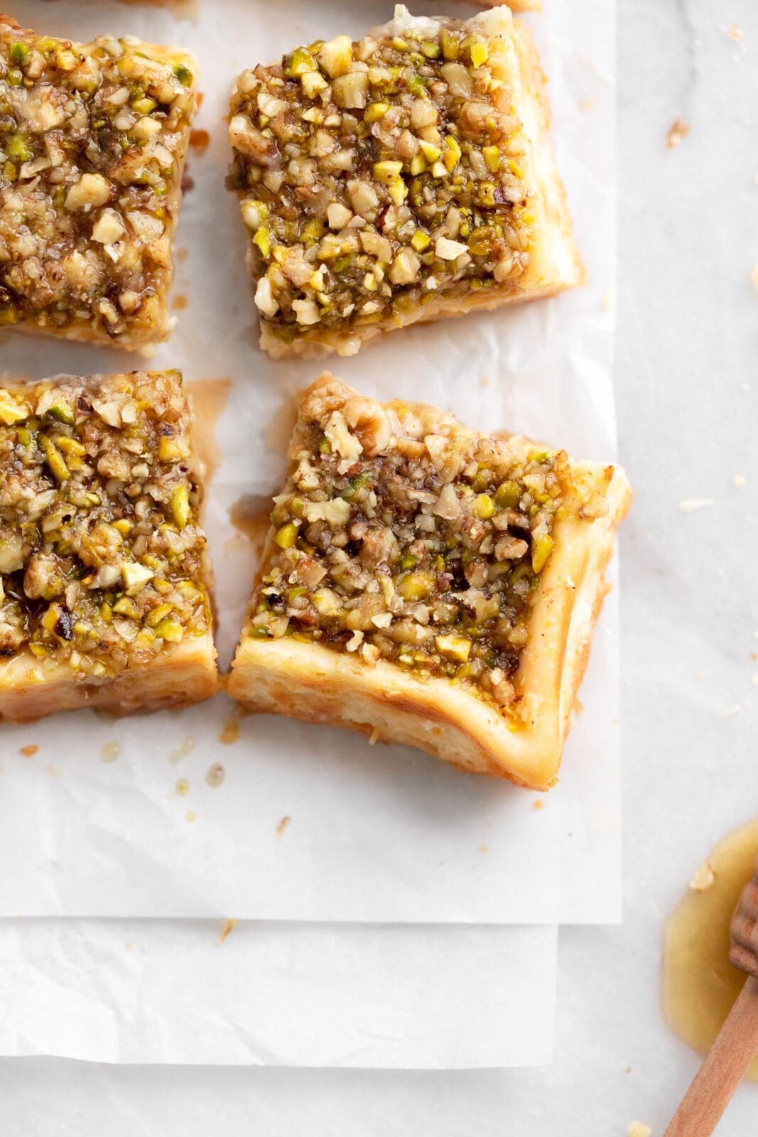 baklava cheesecake bars