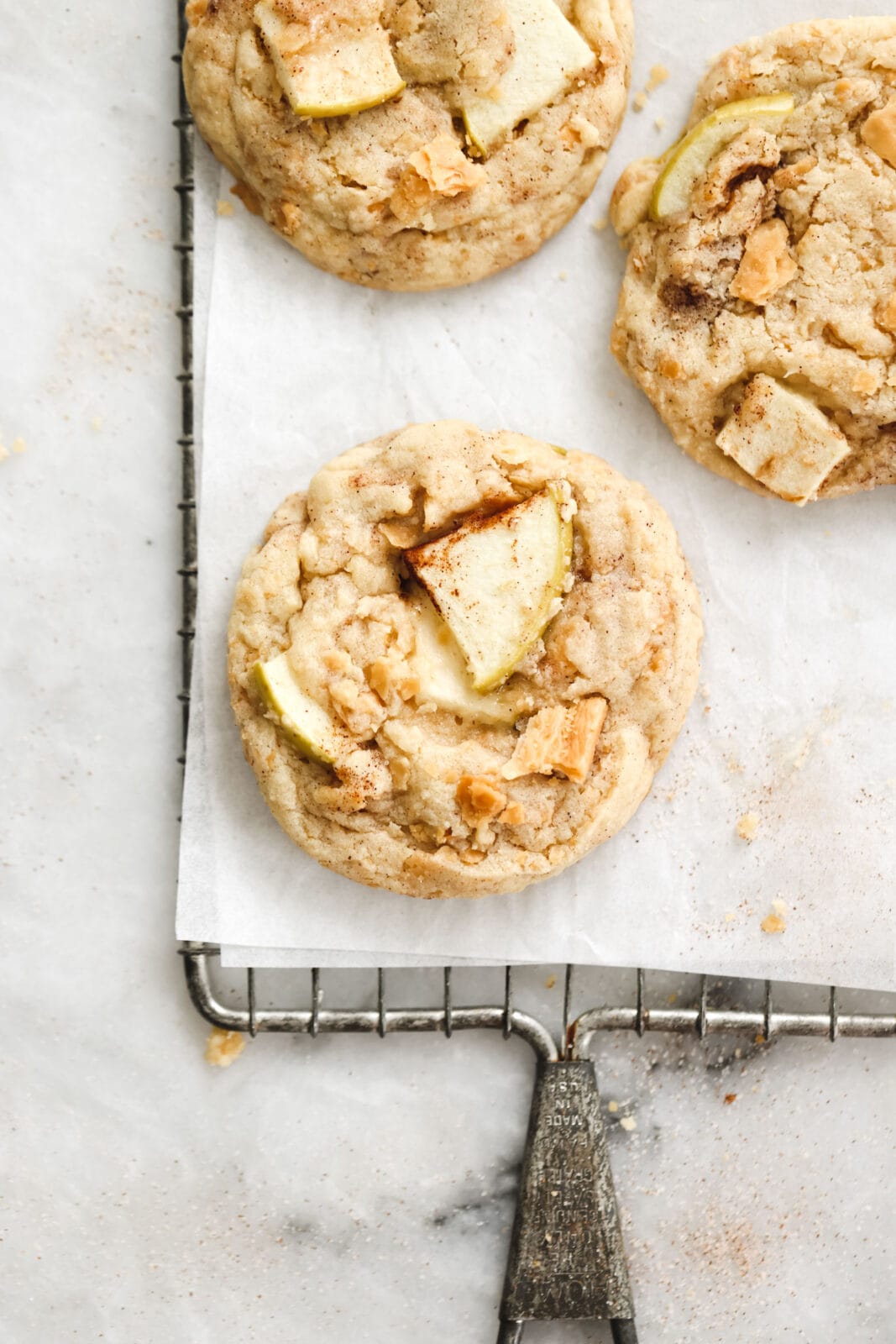apple pie cookies on cooling rack