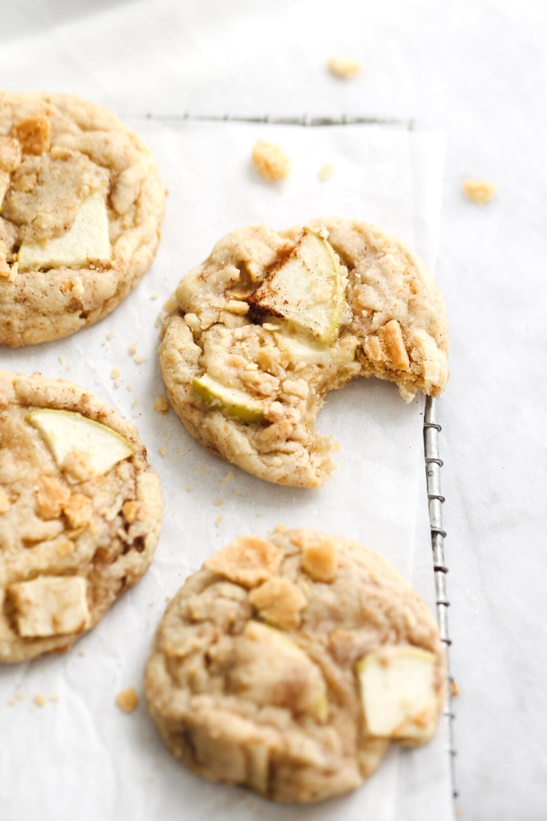 apple pie cookies on a cooling rack