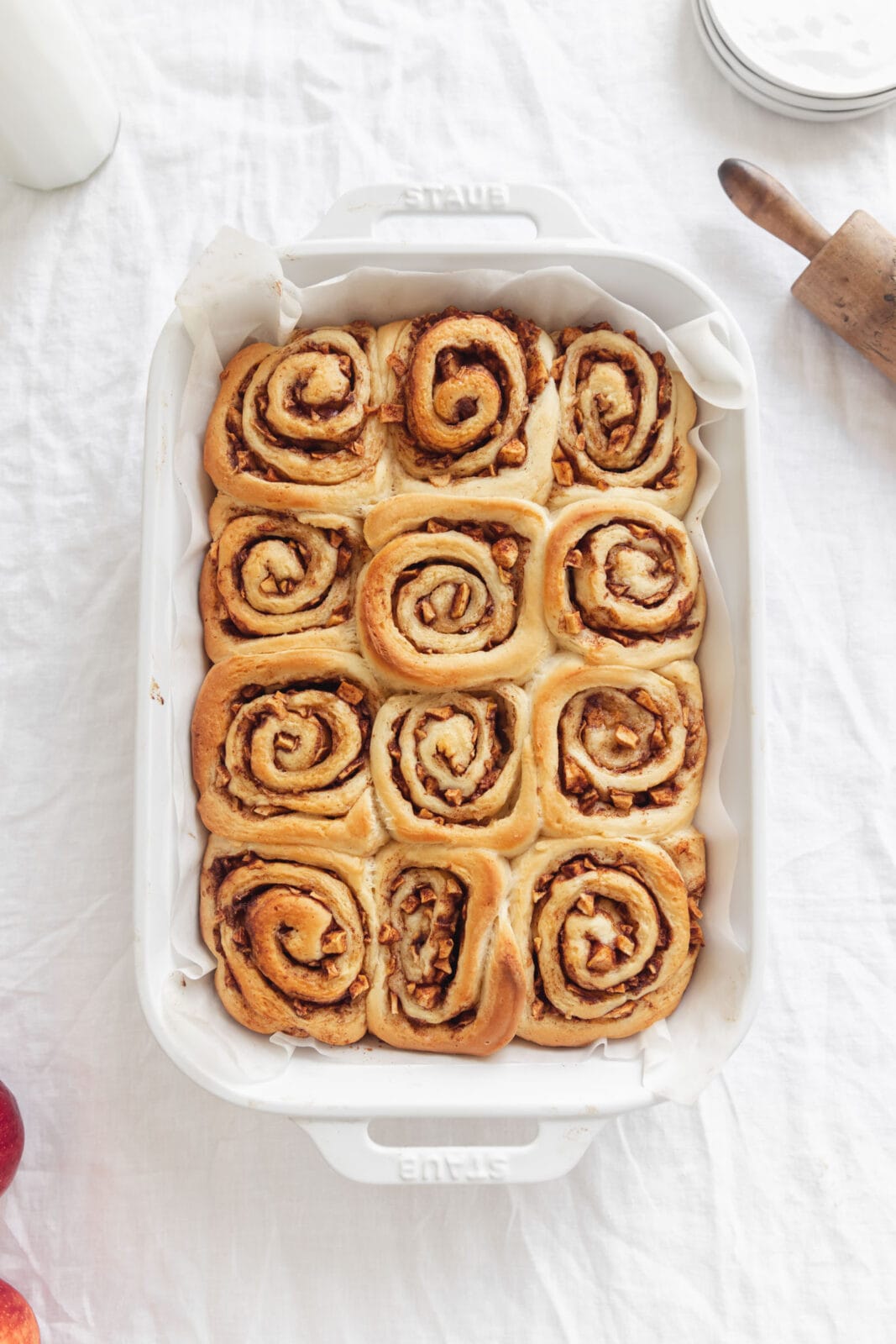 apple cinnamon rolls with fresh apple pieces