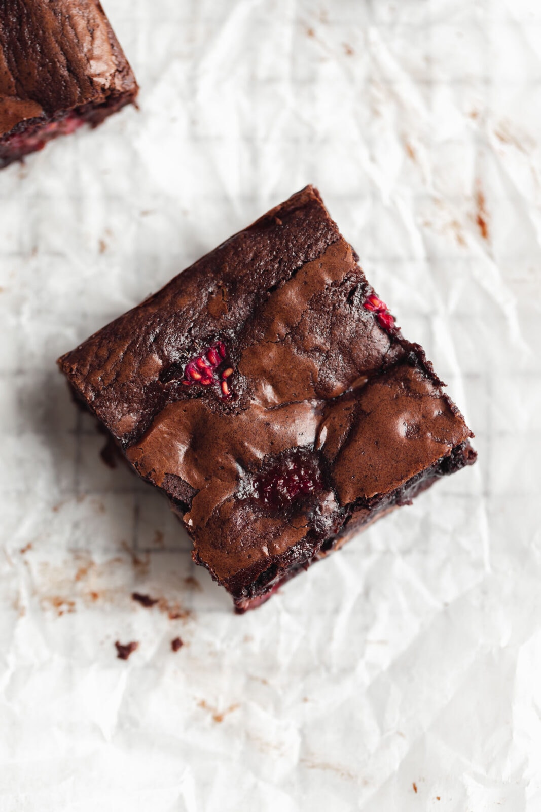 raspberry brownies with fresh raspberries