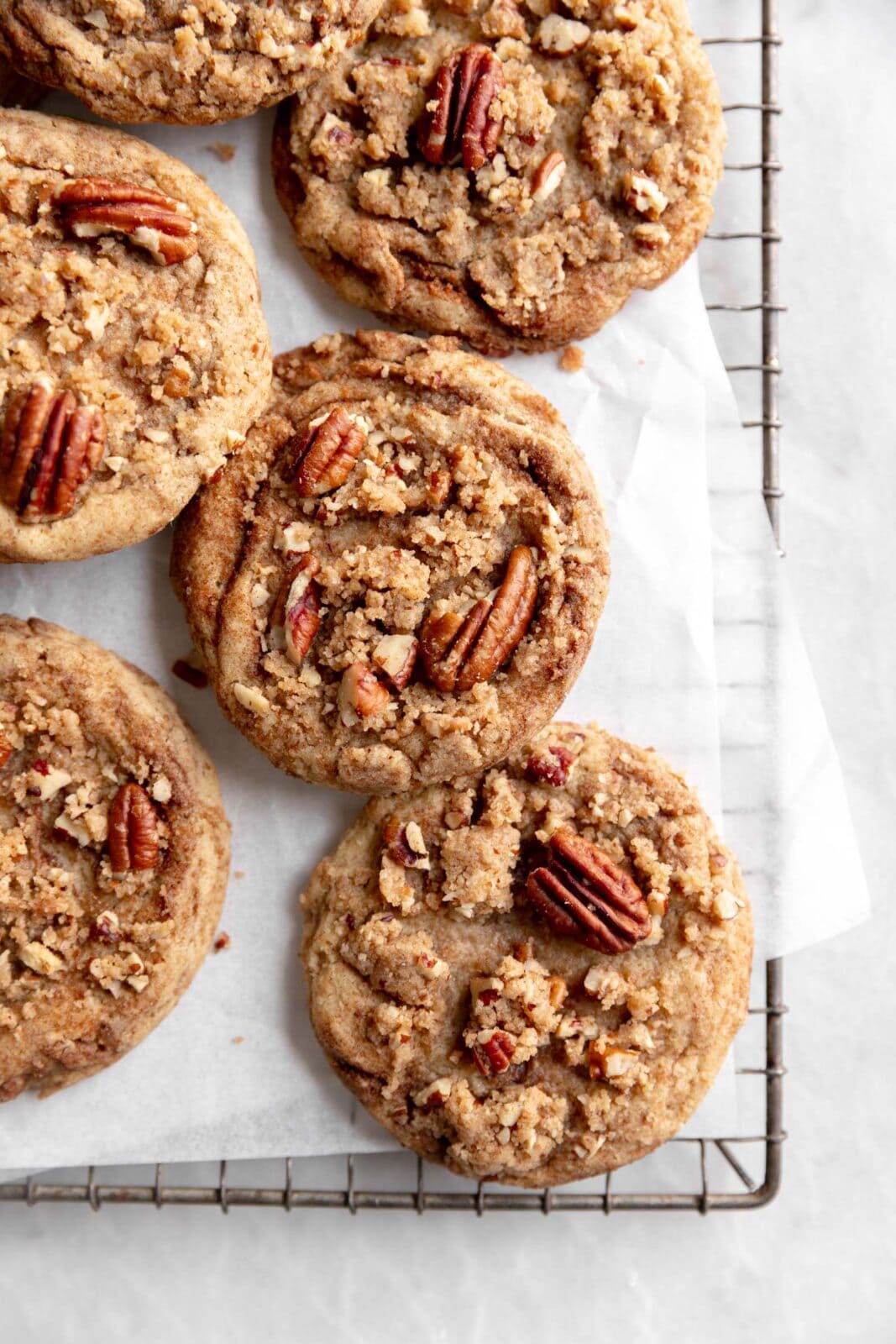 maple pecan crumbled cookies